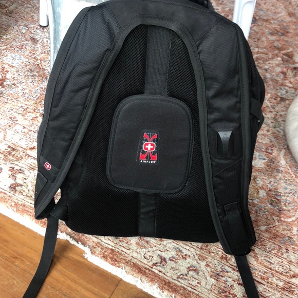 SwissGear Waterproof Black Backpack - Picture 4 of 7